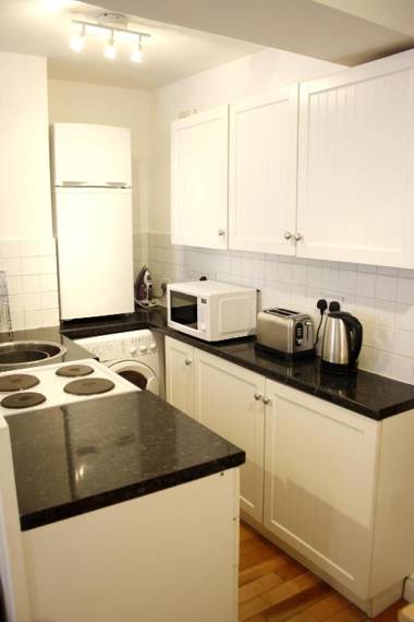 The Shop By Treetop Property