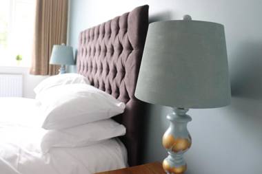 Rooms at The Dressers Arms