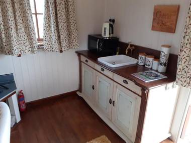 Glamping in Wiltshire in our luxury Shepherds Hut