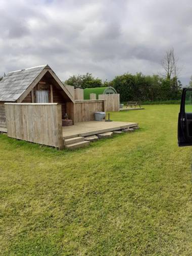 Glamping at the Retreat Wiltshire is rural bliss