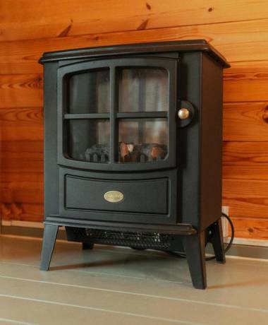 Glamping in Wiltshire the Green Knoll is a charm