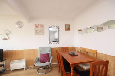 34D Medmerry Park 2 Bedroom Chalet