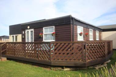 37E Medmerry Park 2 Bedroom Chalet