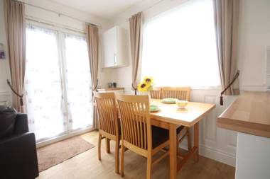 37E Medmerry Park 2 Bedroom Chalet