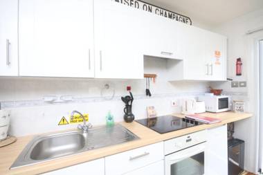 5G Medmerry Park 1 Bedroom Chalet