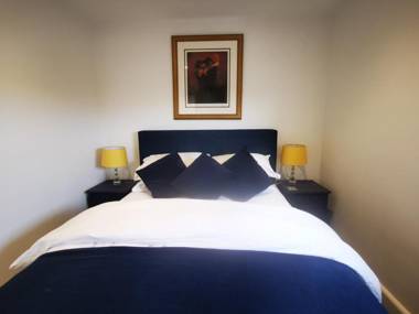 A Place With A View - 2 bed village apartment