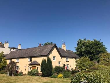 Oakenholt Farm Bed and Breakfast