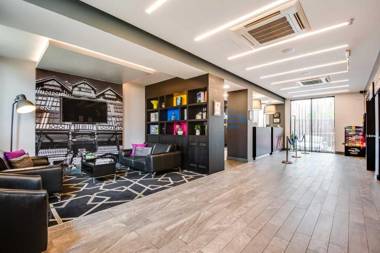 Roomzzz Chester City