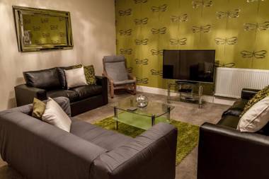 WhiteGates Apartment