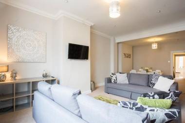 Bridge Street Apartment