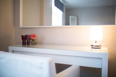 Bridge Street Apartment