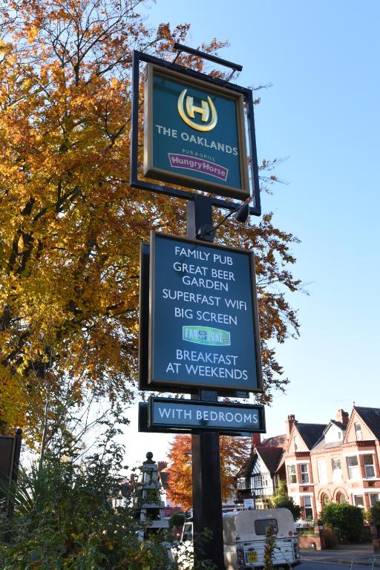 Oaklands by Greene King Inns