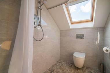 Picturesque Chester Abode With Free Wifi