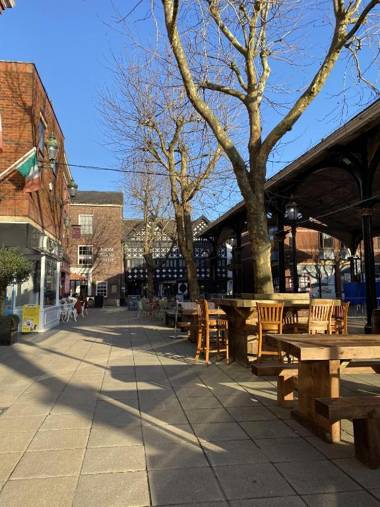 Suitely - Berkeley Apartments