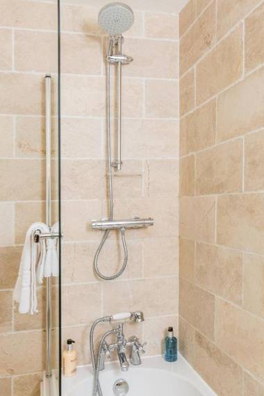 Luxury Apartment - 18 Lansdown Crescent