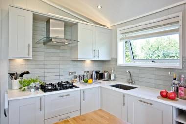 Perry Lodge Strawberryfield Park