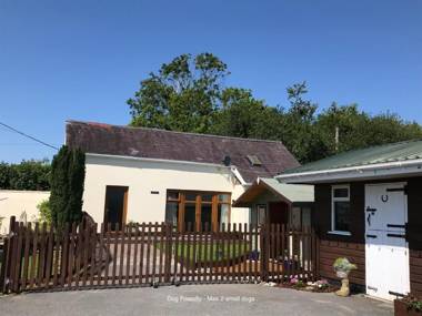 Manordaf Holiday Cottage