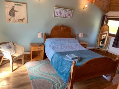 Manordaf Holiday Cottage