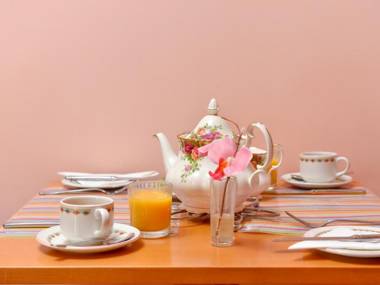 The Warren Guest House