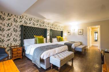 New House Country Hotel