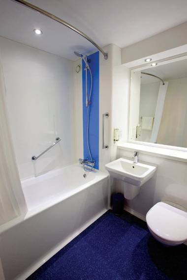 Travelodge Cardiff Central