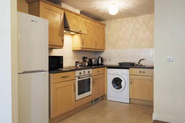 Bingley Court - Open plan apartment near Canterbury East Station