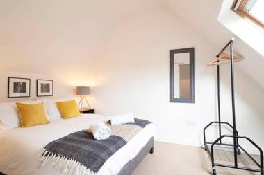 King's Corner - Townhouse in the Heart of the City