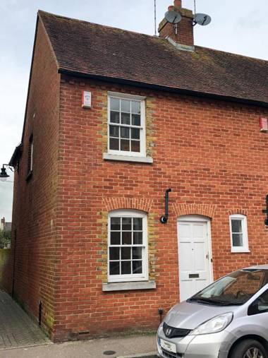 The Marlowe - Beautiful house in the heart of Canterbury with Free Parking