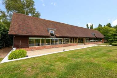 Luxury 3 Bedroom Barn Conversion - Canterbury