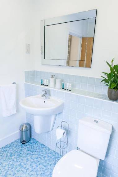 Camstay Longworth Avenue