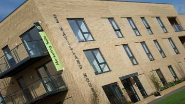 Tailored Stays - De Havilland House