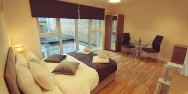Paradise apartments in centre of Cambridge By Koala & Tree Short Lets & Serviced Accommodation