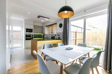 Fabulous Spacious Family Home