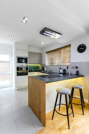 Fabulous Spacious Family Home