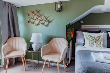 Glisson House by condokeeper