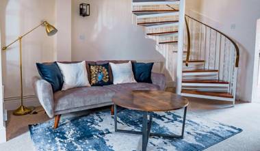 Glisson House by condokeeper