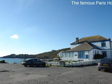 April Cottage Coverack