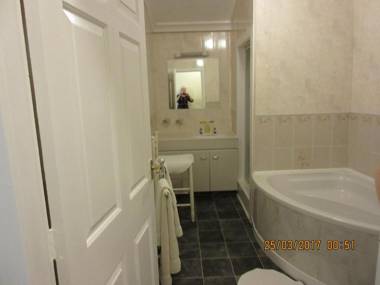 Bron Menai Guest House