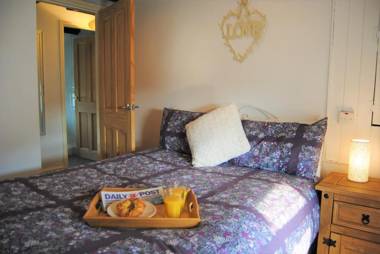 Snowdon Cottage 2