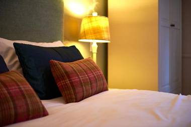 The Red Lion Hawkshaw