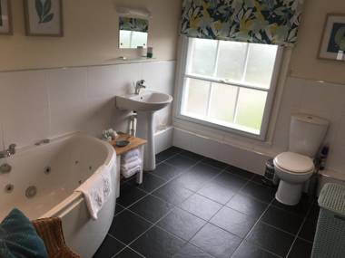 Peel House Apartments