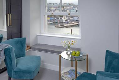 Golden Vanity Maritime Suites Brixham