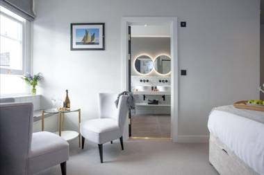 Leader Maritime Suites Brixham