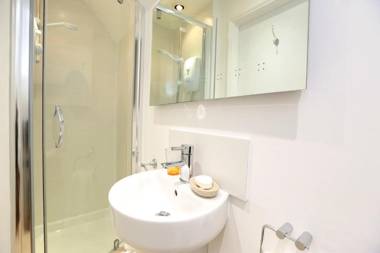 Starlings Guest House