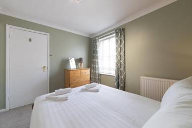 Portland Street with Free Parking