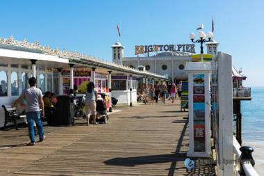 Green Diamond by Creatick Apartments