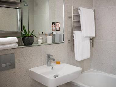 Q Square by Supercity Aparthotels