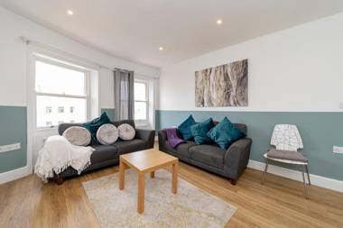 TWO BEDROOM FLAT I MINS WALK to BRIGHTON BEACH I PERFECT HOLIDAY HOME