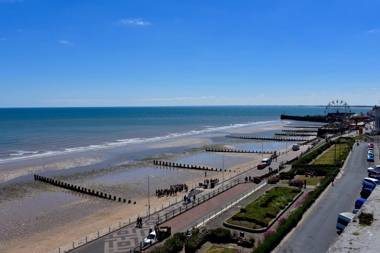 Beaconsfield Holiday Apartments