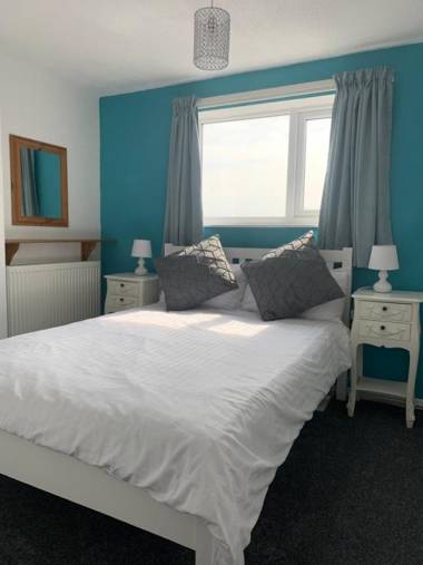 Apartment 3 Marina Holiday Apartments